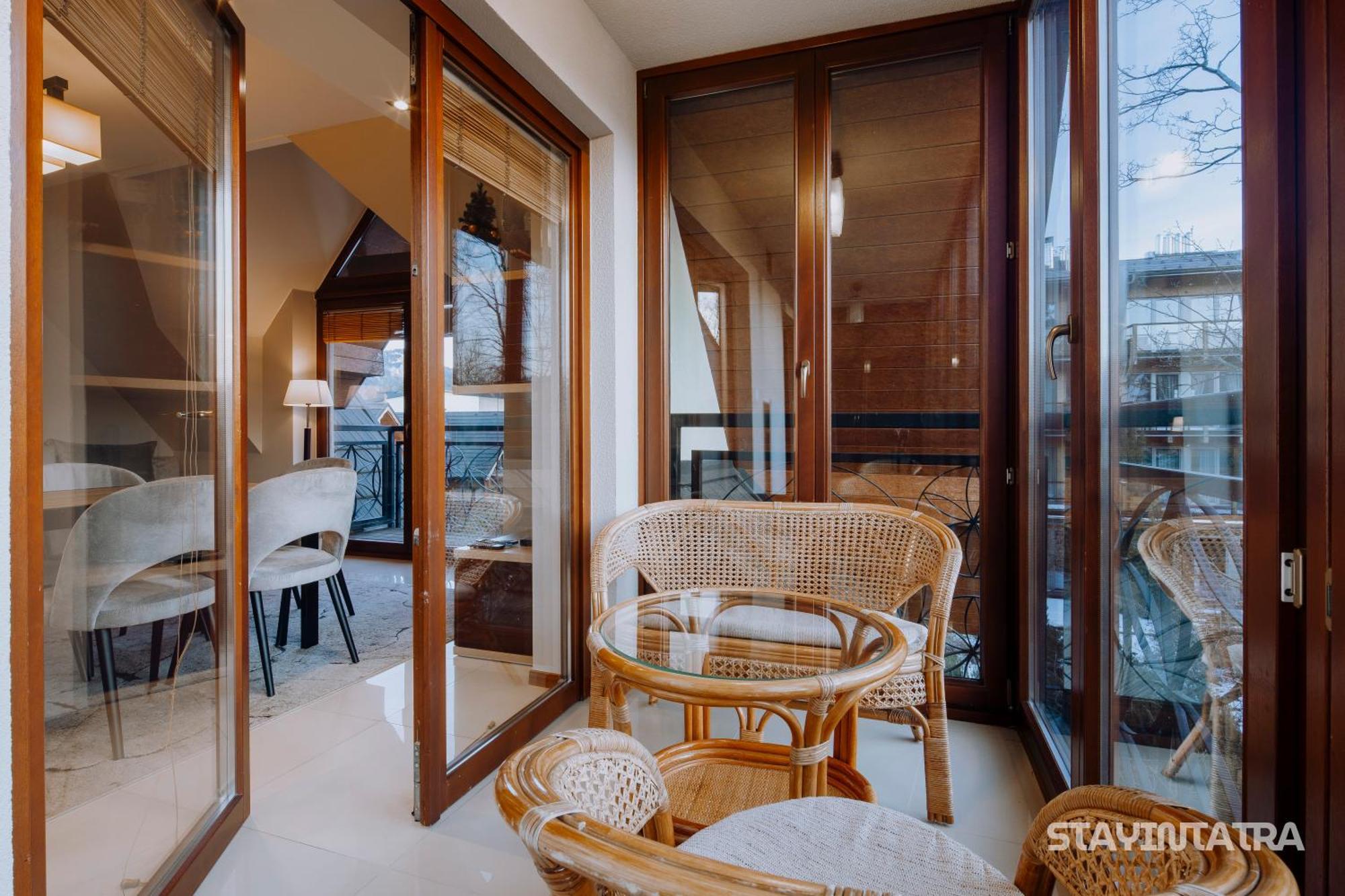 Bursztyn Mozaika Dwupoziomowy Z Kominkiem Apartment